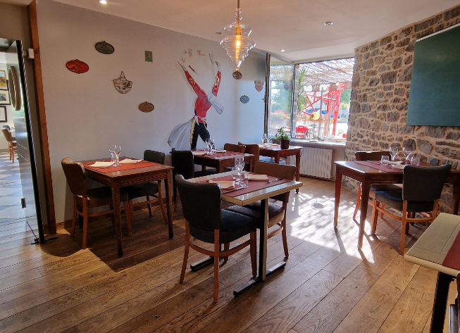 La petite salle - La table du Marais